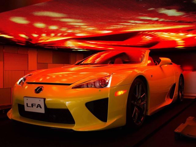 Lexus LFA Roadster Concept представлен в Токио